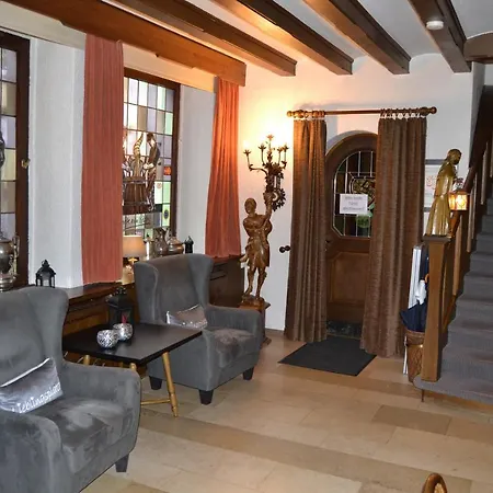 Kölner Hof Garni - Eifel Hotel